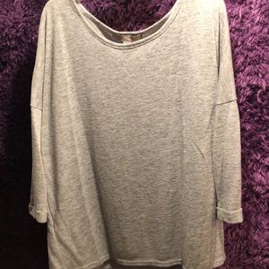 Forever 21: Gray 3/4 Shirt